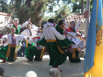 Troyando Ukrainian Dance Company